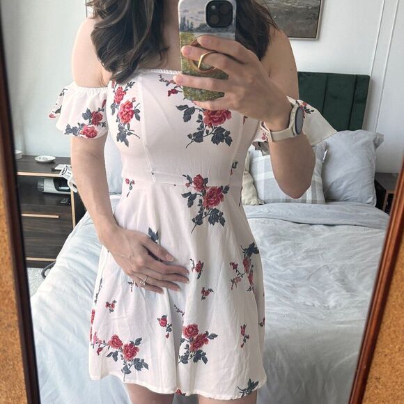 Pretty Little Thing Flirty White Floral Mini Dress - Picture 1 of 6